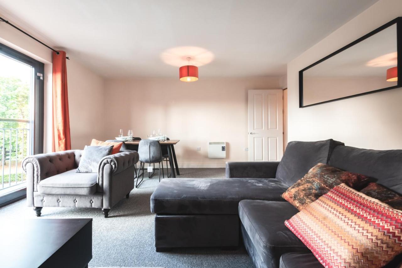 Best Price! 2 Bed City Centre - 4 Single Beds Or 2 Super King, Smart Tvs, Sofa Bed & Free Secure Parking Саутхамптън Екстериор снимка